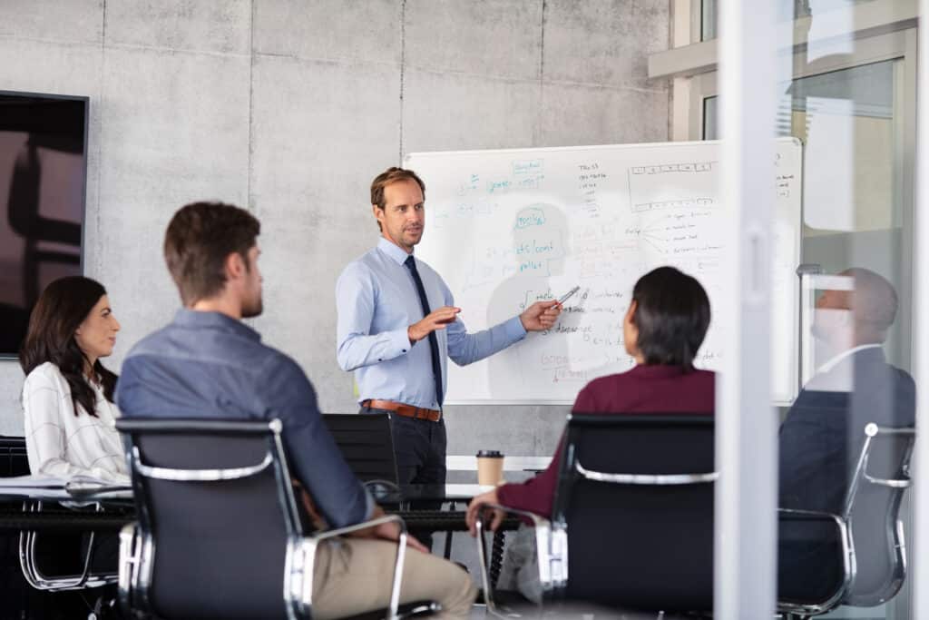 Durch ein ganzheitliches Stakeholder Management werden die verschiedenen Blickwinkel auf das Thema Digitales Lernen und die damit verbundenen Interessen und Bedürfnisse sichtbar
